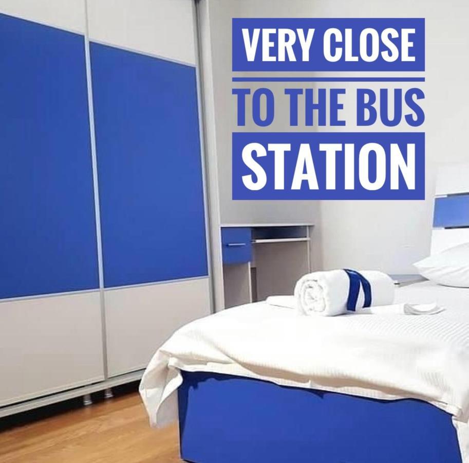 Bus Station Hostel 普里什蒂纳 外观 照片