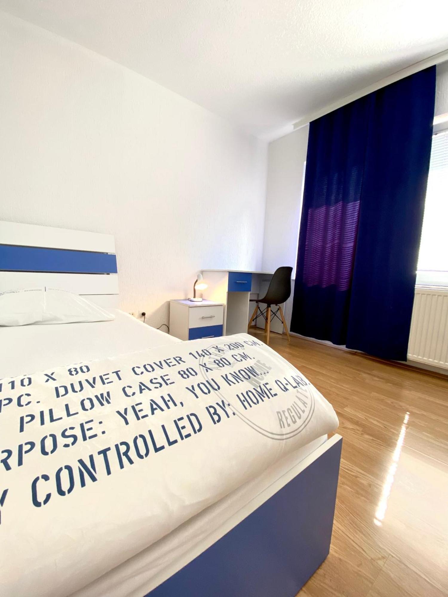 Bus Station Hostel 普里什蒂纳 外观 照片
