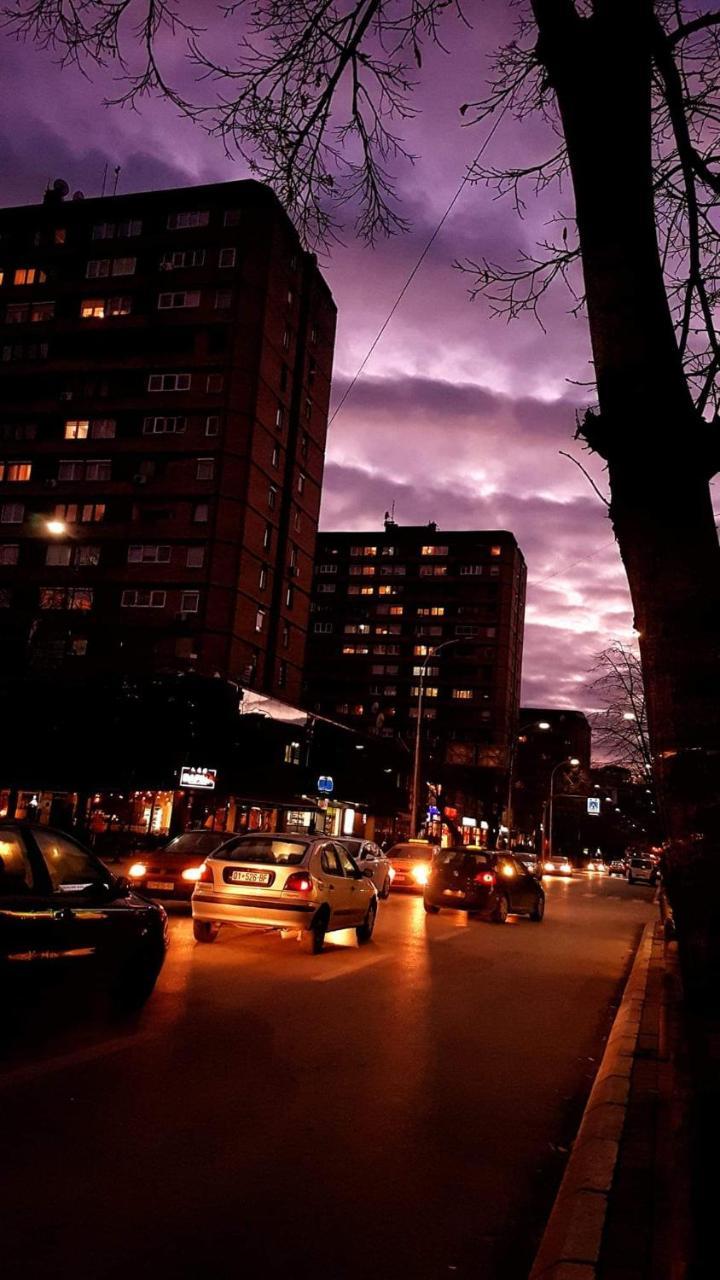 Bus Station Hostel 普里什蒂纳 外观 照片